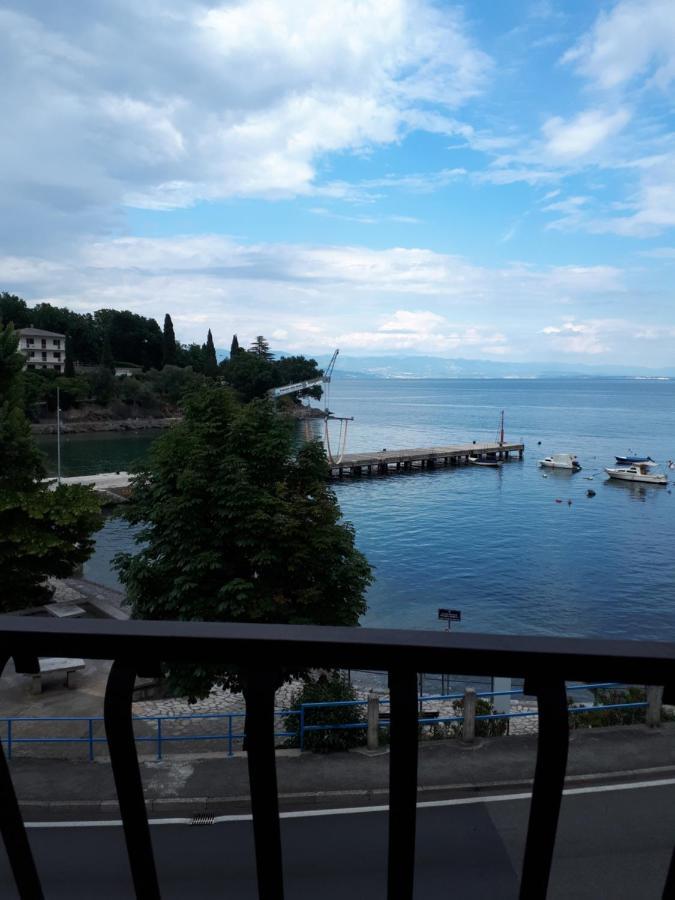 Apartment Blazic - Near The Beach Ika Bagian luar foto